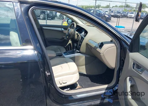 2012 Audi A4 2.0T Premium z USA, uszkodzony, nr VIN WAUSFAFL1CA113935